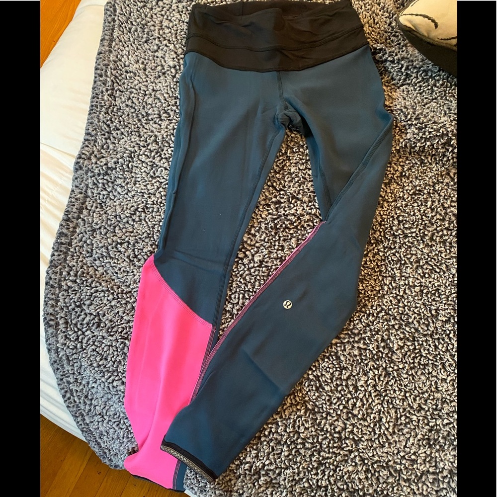 Reversible 3 color Lululemon wunder unders 7/8